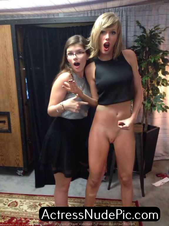 Taylor Swift Nude Photo