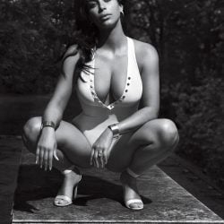 Kim Kardashian | Celeb Masta 7