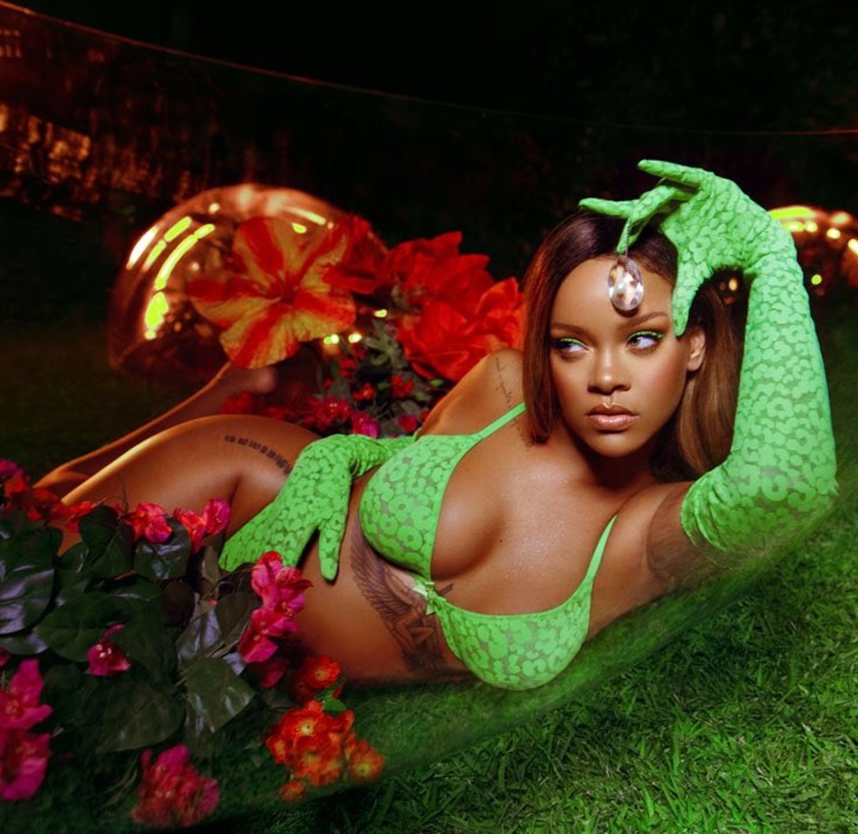 Rihanna | Celeb Masta 126